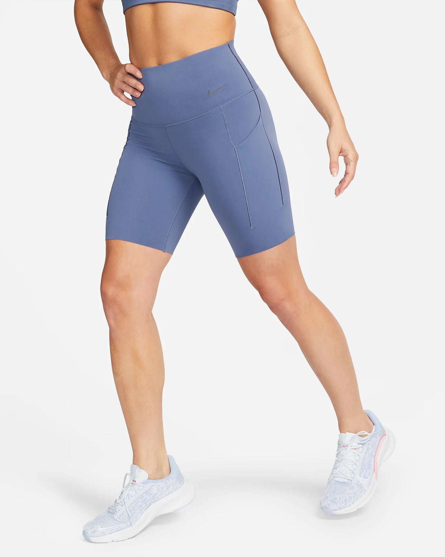 Nike Universa